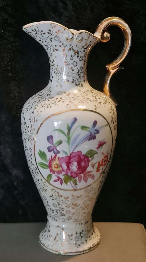 Jug like flower vase