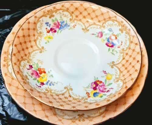 Vintage royal grafton Gold latice on peach, gold detailing tea cup, saucer, side plate trio rare