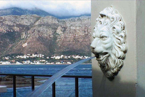 Midweek breakaway at Strand Pavilion( Western Cape) 12-16 October 2 bedroom 6sleeper