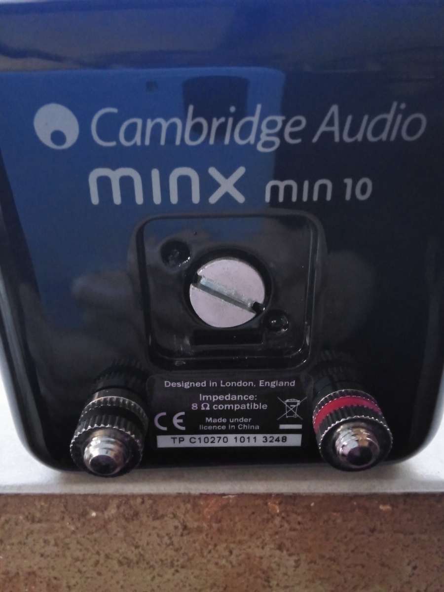 Minx Satellites - Min10 (1 x Black)