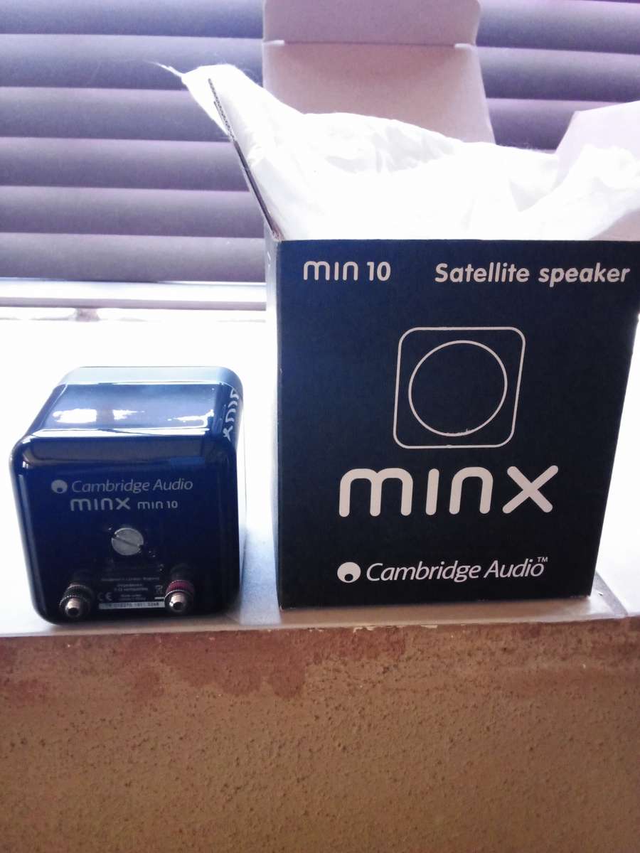 Minx Satellites - Min10 (1 x Black)