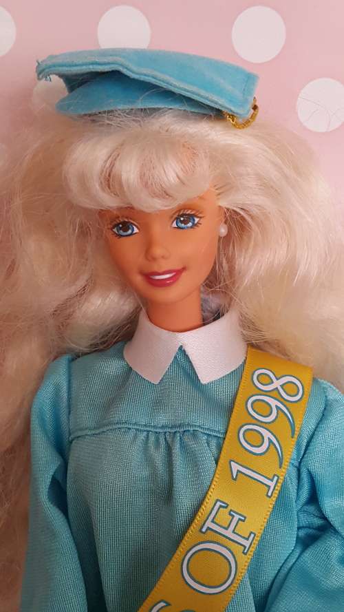 Collectors Barbie doll: Class of 1998, special edition