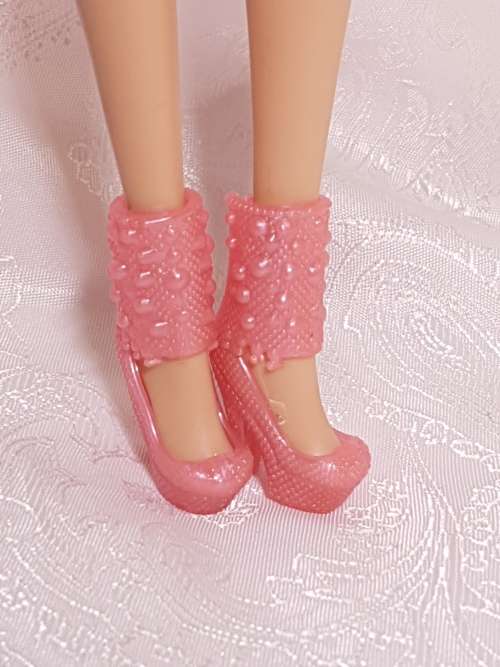 Pink shoes for Barbie dolls VII