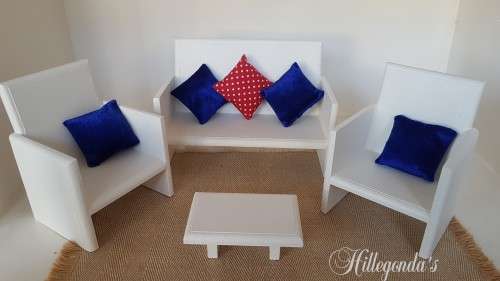 Lounge set for Barbie dolls