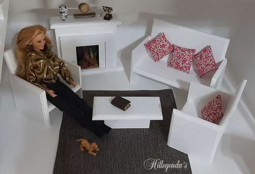 Lounge set for Barbie dolls