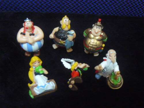 ORIGINAL ASTERIX AND OBELIX HARD PLASTIC COLLECTORS FIGURINES