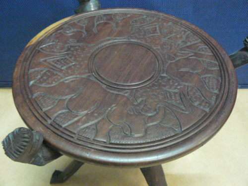 AFRICAN ART REVERSIBLE CHESS TABLE CARVED LEGS - EBONY?