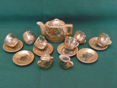 MINIATURE DOLL HOUSE TEA SET