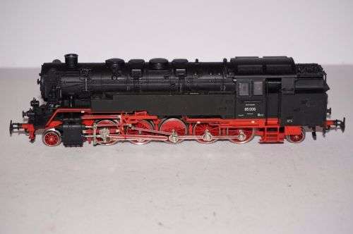 MARKLIN HO 3308 LOCOMOTIVE BR85 BLACK 85 006