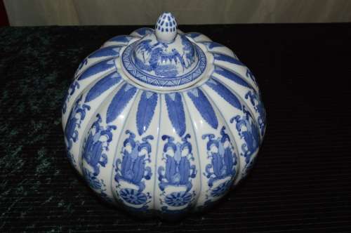 lovely blue and white pumpkin jar