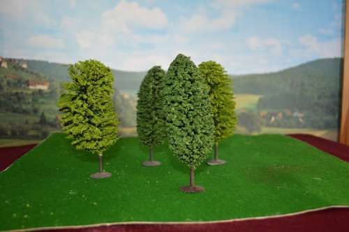 Ho pine/fur trees 13cm each