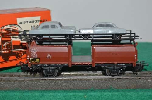 MARKLIN HO 4613 car transporter 1969