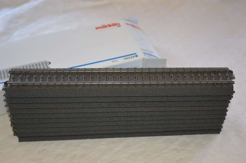 Marklin  C track 24229 229,3MM