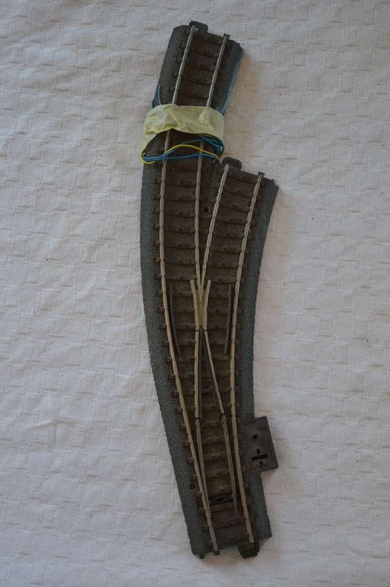 marklin ho 24671 LEFT turn out WITH SWITCH