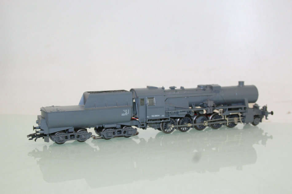 Marklin HO 3393Loc and tender like new