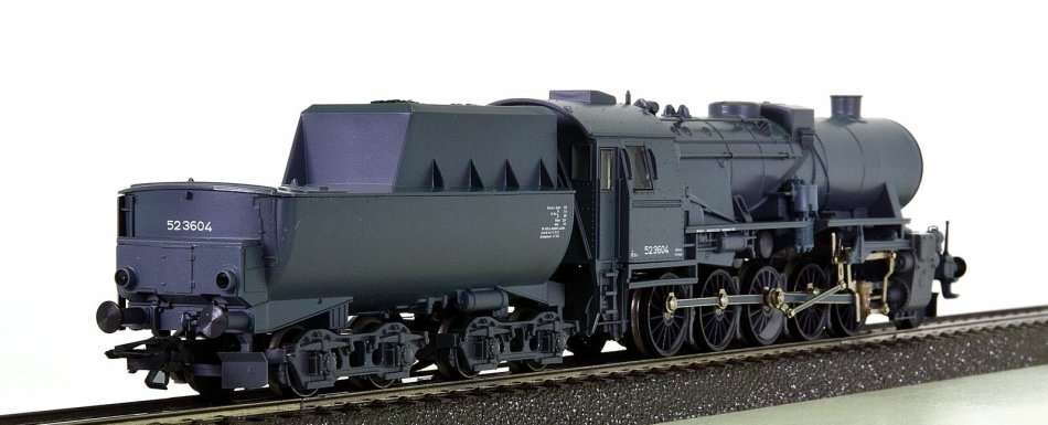 Marklin HO 3393Loc and tender like new