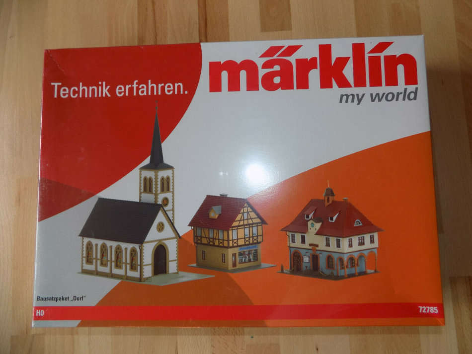 Marklin HO 72785 Village building set