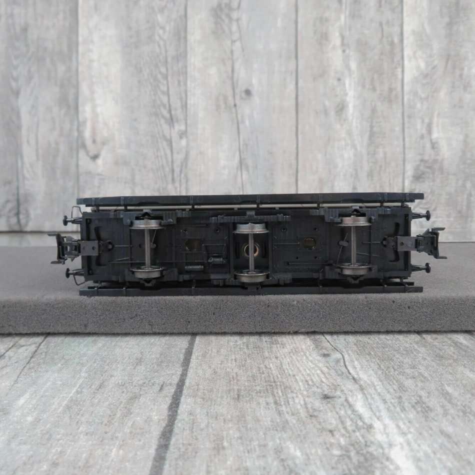 Marklin HO 4206 cl 1 compartment car