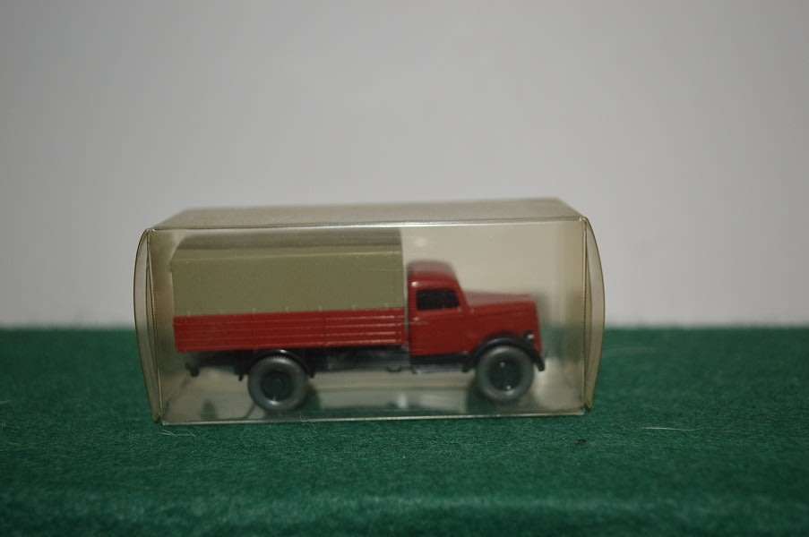 Wiking HO 3350 delivery truck OPEL BLITZ