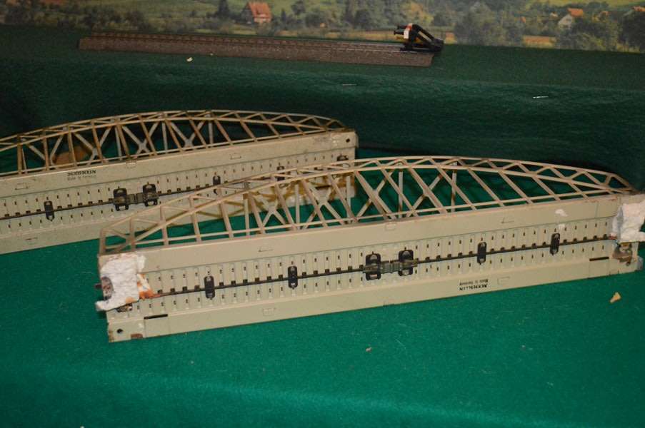 Marklin 7163 metal arch bridge