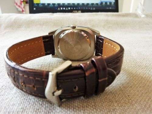 MENS DARCH DRESS WATCH SWISS MOVT QUARTZ like new