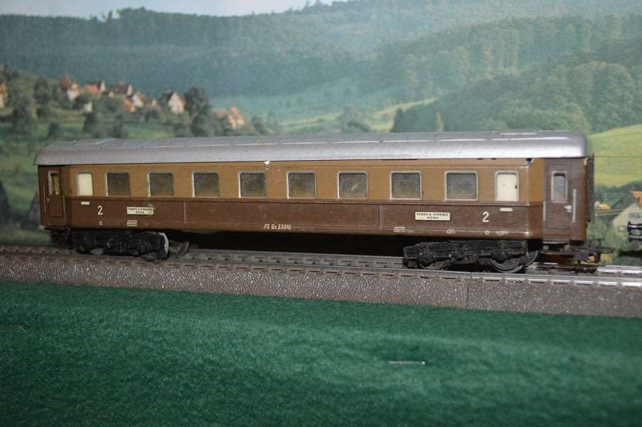 Vintage collection tin Marklin 4036 FS 2nd class passenger coach