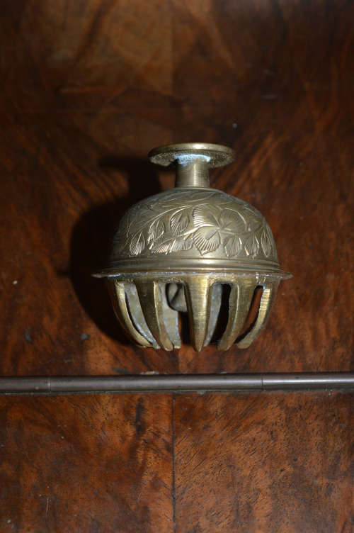 Indian Elephant claw bell stunning sound H 6cm