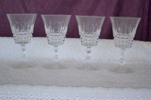 4 exquisite chrystal sherry glassed