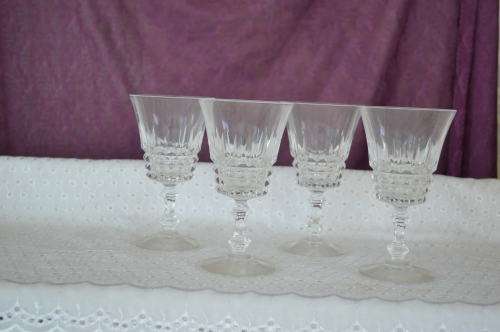 4 exquisite chrystal sherry glassed