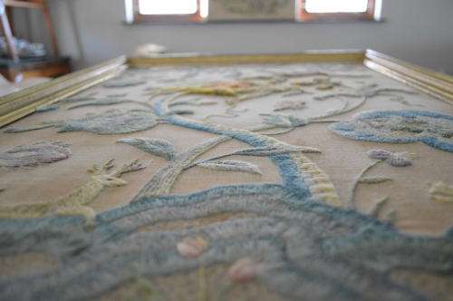 Absolutly stunning cotton and wool crewel embroidered fabric picture 73x50cm