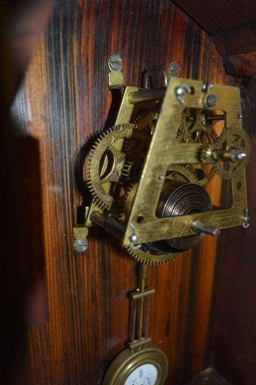 Vintage mantle clocks