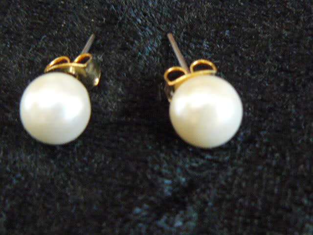 FOUX PEARL EARRINGS