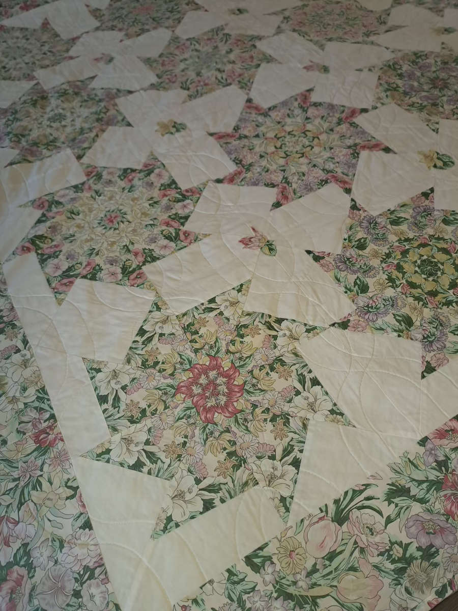 Beautiful Large hand made quilt with sling 180x180cm REDUCED