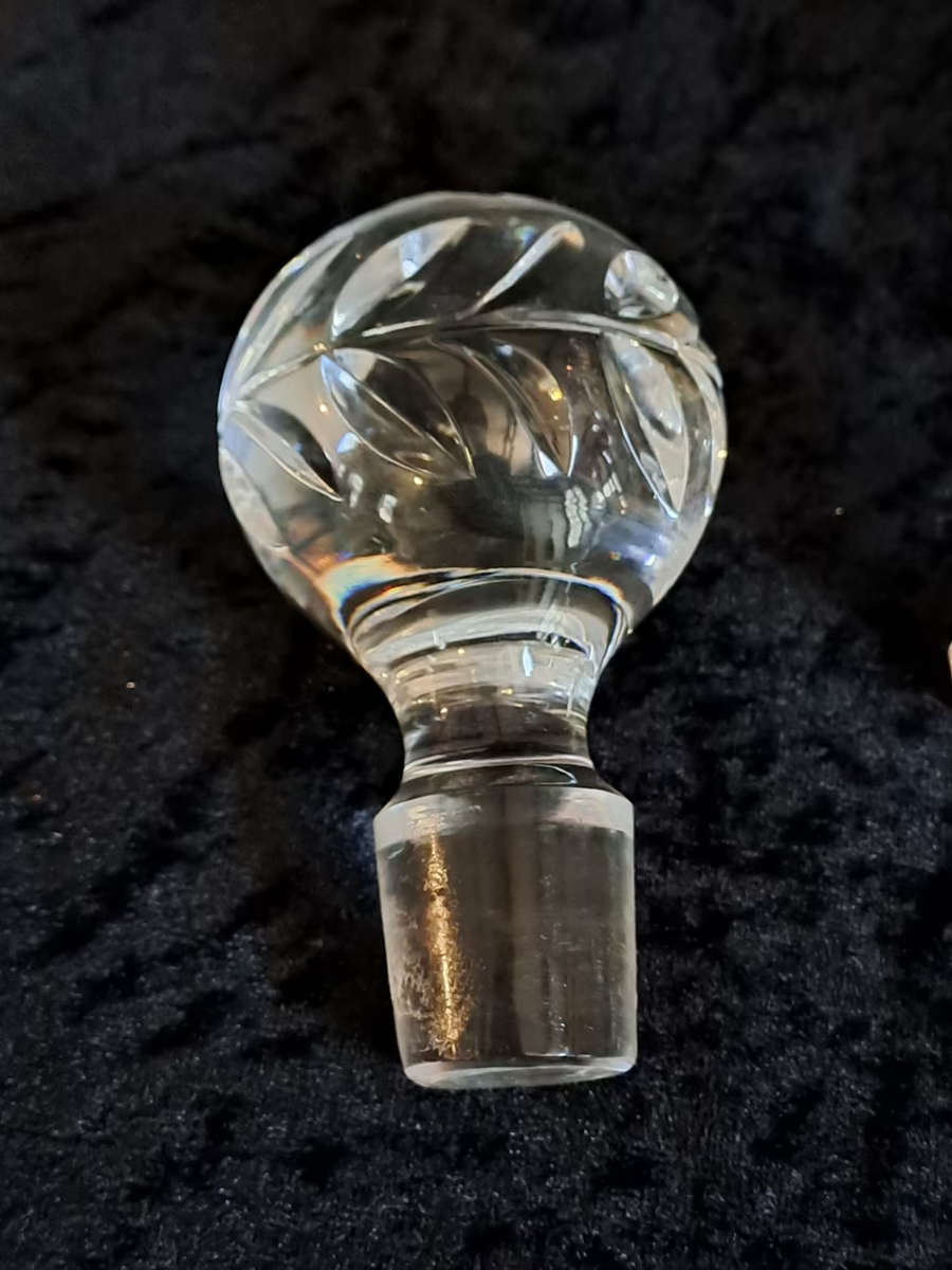 Beautiful square shape Rose cut with original stopper no damage lead crystal decanter