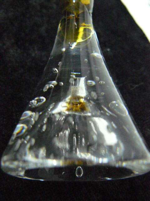 HEAVY BOTTOM SMALL BUBBLE BUD VASE