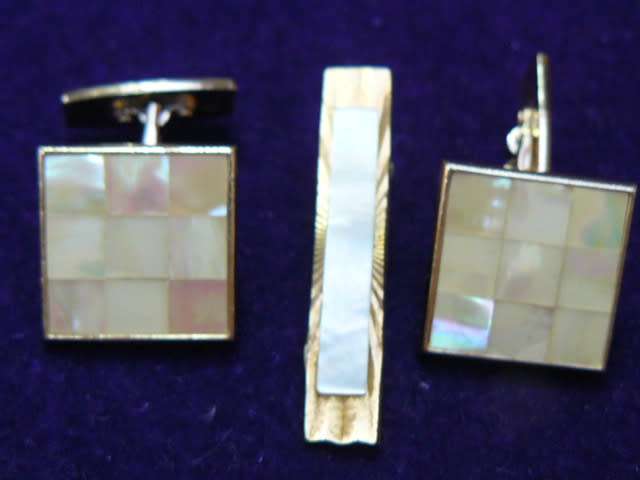 CUFF LINKS MOTHER OF PEARL WITH TYE CLIP
