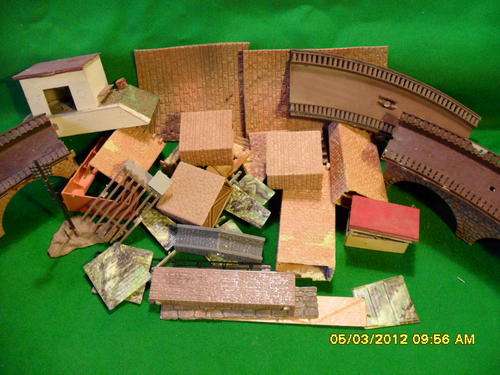 HO VARIOUS TUNNEL AND BRIDGE BUILDING PIECES