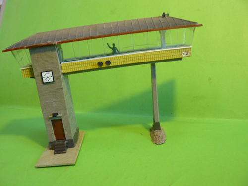 HO BUILDING CONTROL TOWER