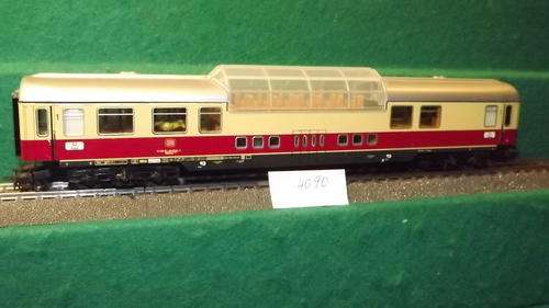 MARKLIN HO4090 TEE DOME CAR "METAL" & INT DETAILS