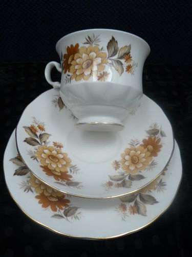 QUEEN ANN TRIO TEA OR COFFEE - LOVELY