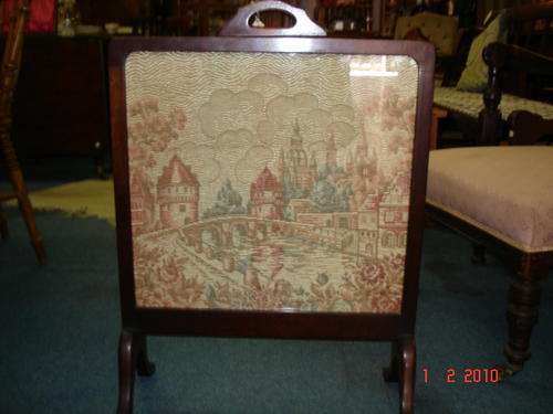 FIRE SCREEN. PLEASE HAVE A LOOK.