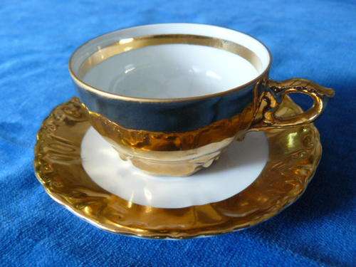 VERY PRETTY GOLD PLATE MINI CUP AND SAUCER EAGLE CREST