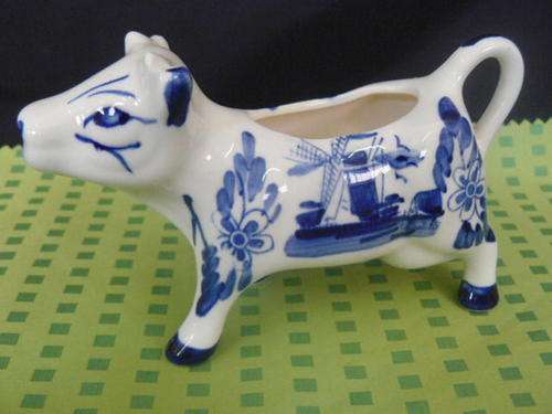 DELFT LIKE MILK JUG COLLECTABLE @@@@@!!!