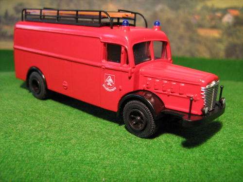 MARKLIN FIRE TRUCK 18753  LENGTH 100MM