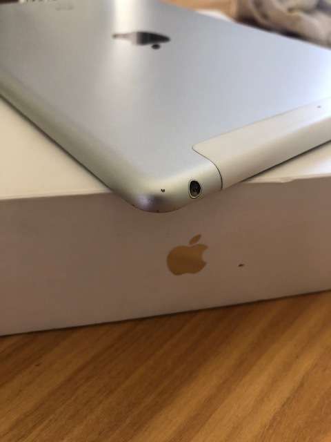 Apple iPad Air 16GB 4G+Wifi - White