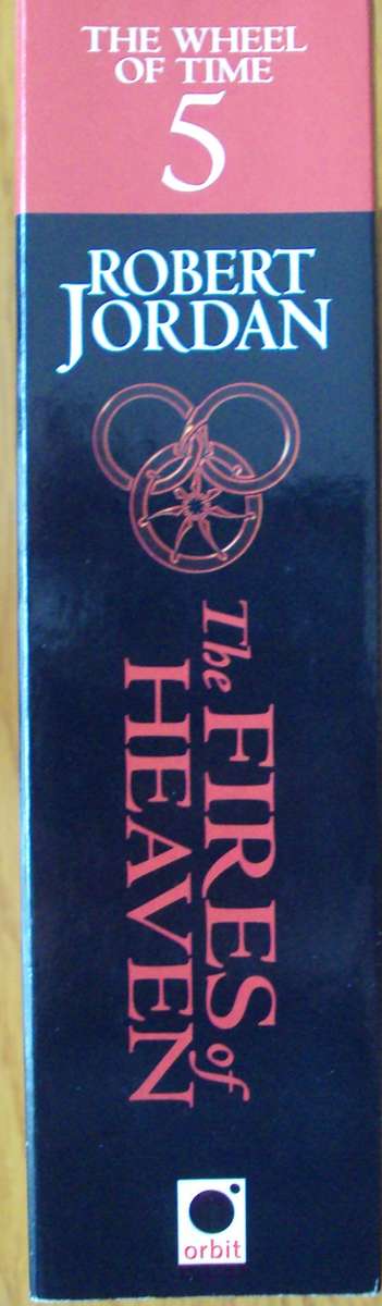 The Fires of Heaven Robert Jordan Book Five of The Wheel Of Time