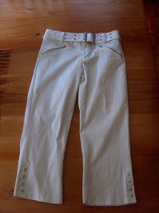 White Coco Bay stretch capri pants Size 33
