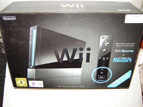 NINTENDO WII  limited black consule   2 months old