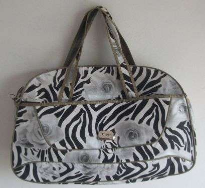 Lovely Travel Bag. Light.