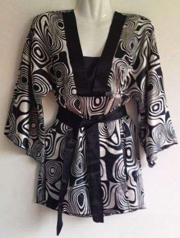 beautiful floral top.  Size 36